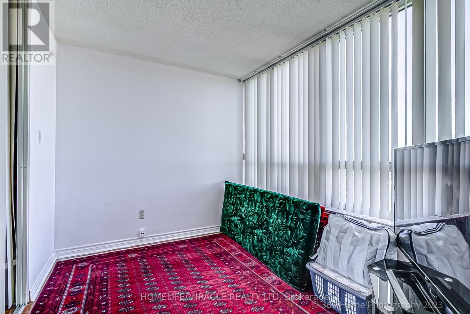 Photo 15 of 1531 3 Greystone Walk Drive, Toronto ON