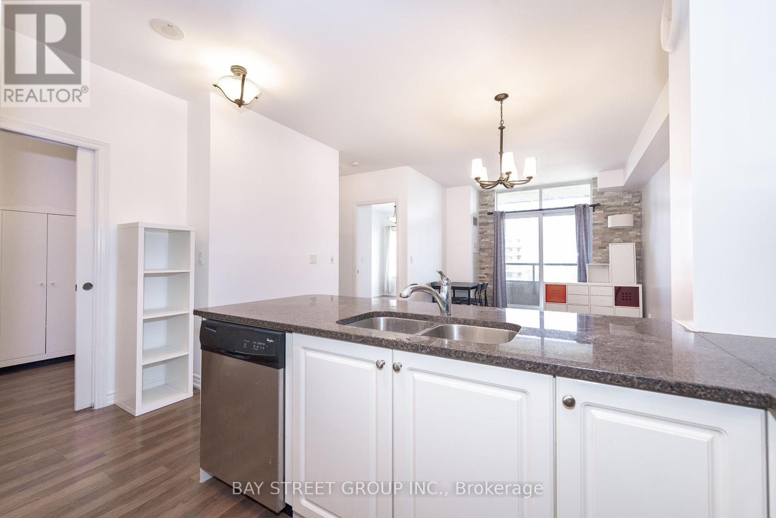 Photo 3 of 1406 9225 Jane Street, Vaughan ON