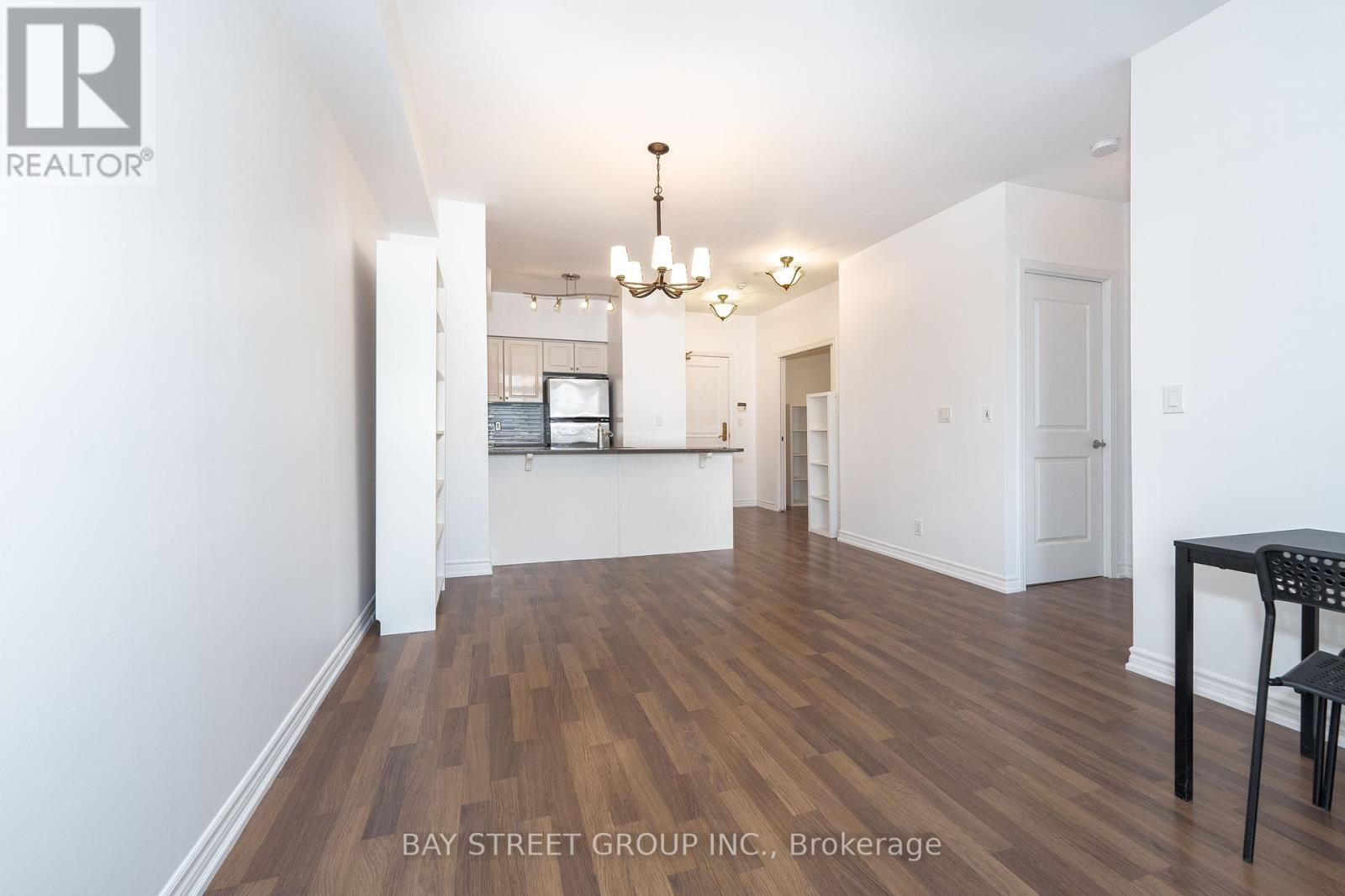 Photo 18 of 1406 9225 Jane Street, Vaughan ON