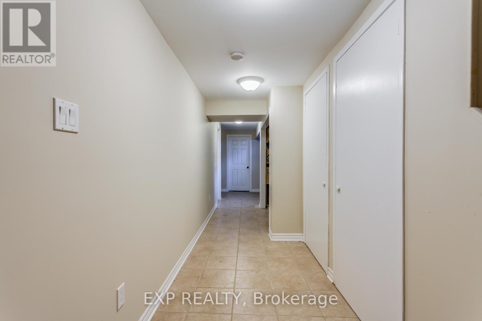Photo 3 of 655 Gardenvale Road W, Ottawa ON