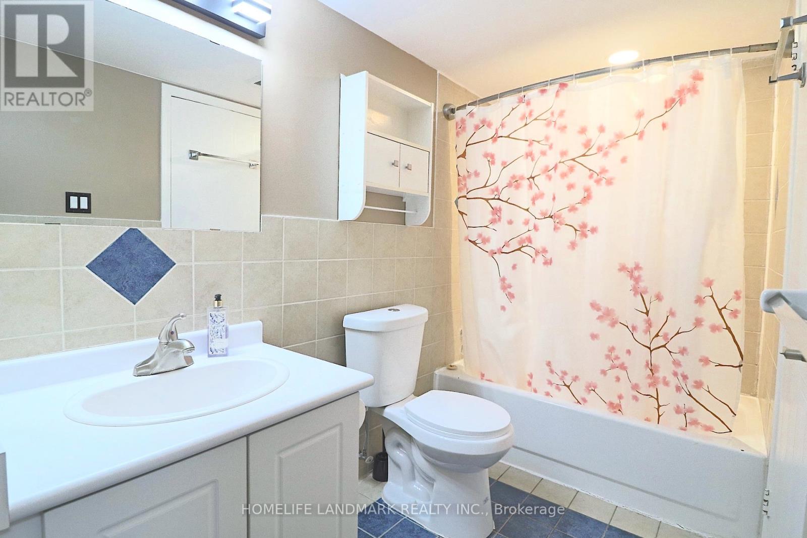 Photo 19 of 821 95 Trailwood Drive, Mississauga ON