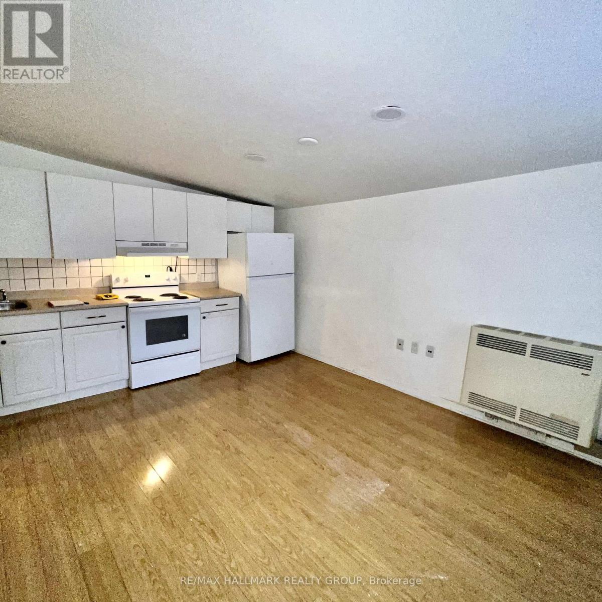 Photo 18 of 286 Kent Street N, Ottawa ON