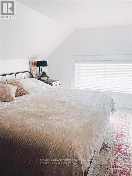 Photo 13 of 286 Kent Street N, Ottawa ON