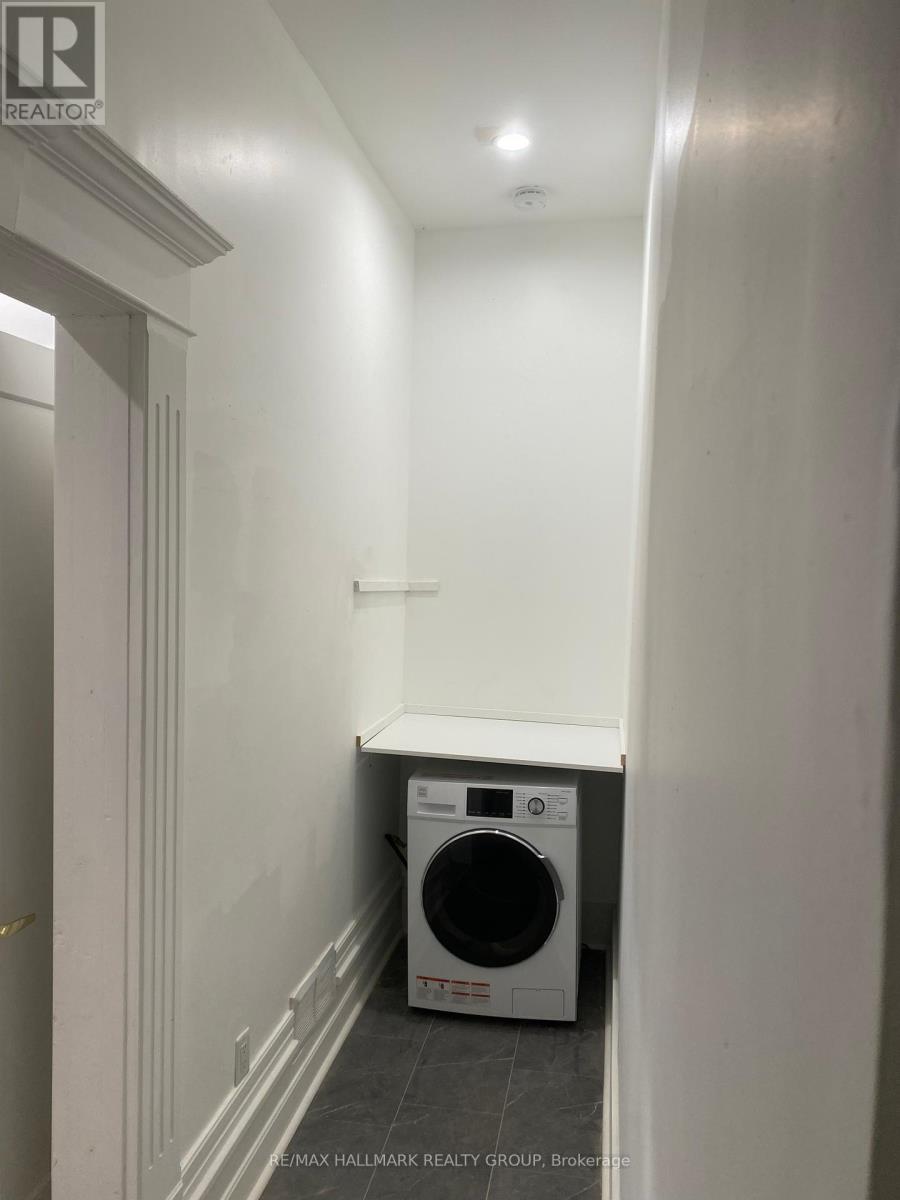 Photo 23 of 286 Kent Street N, Ottawa ON