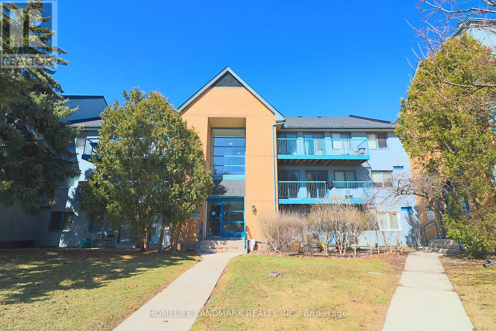 Photo 22 of 821 95 Trailwood Drive, Mississauga ON