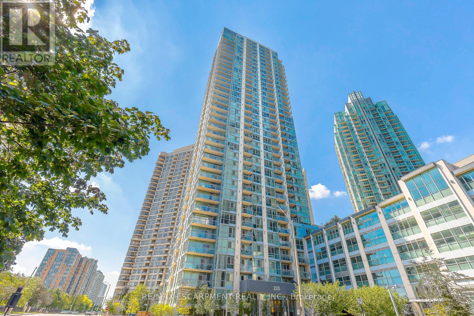Photo 2 of 3607 225 Webb Drive, Mississauga ON