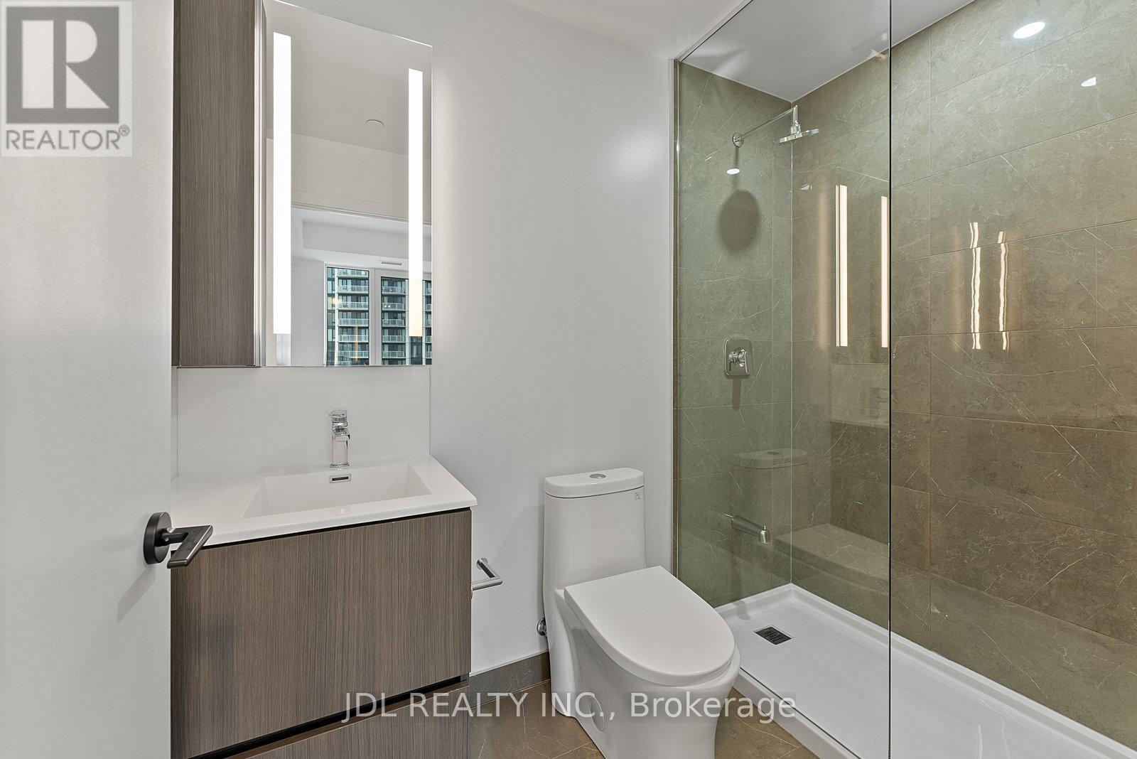 Photo 3 of 519 215 Lakeshore Road W, Mississauga ON