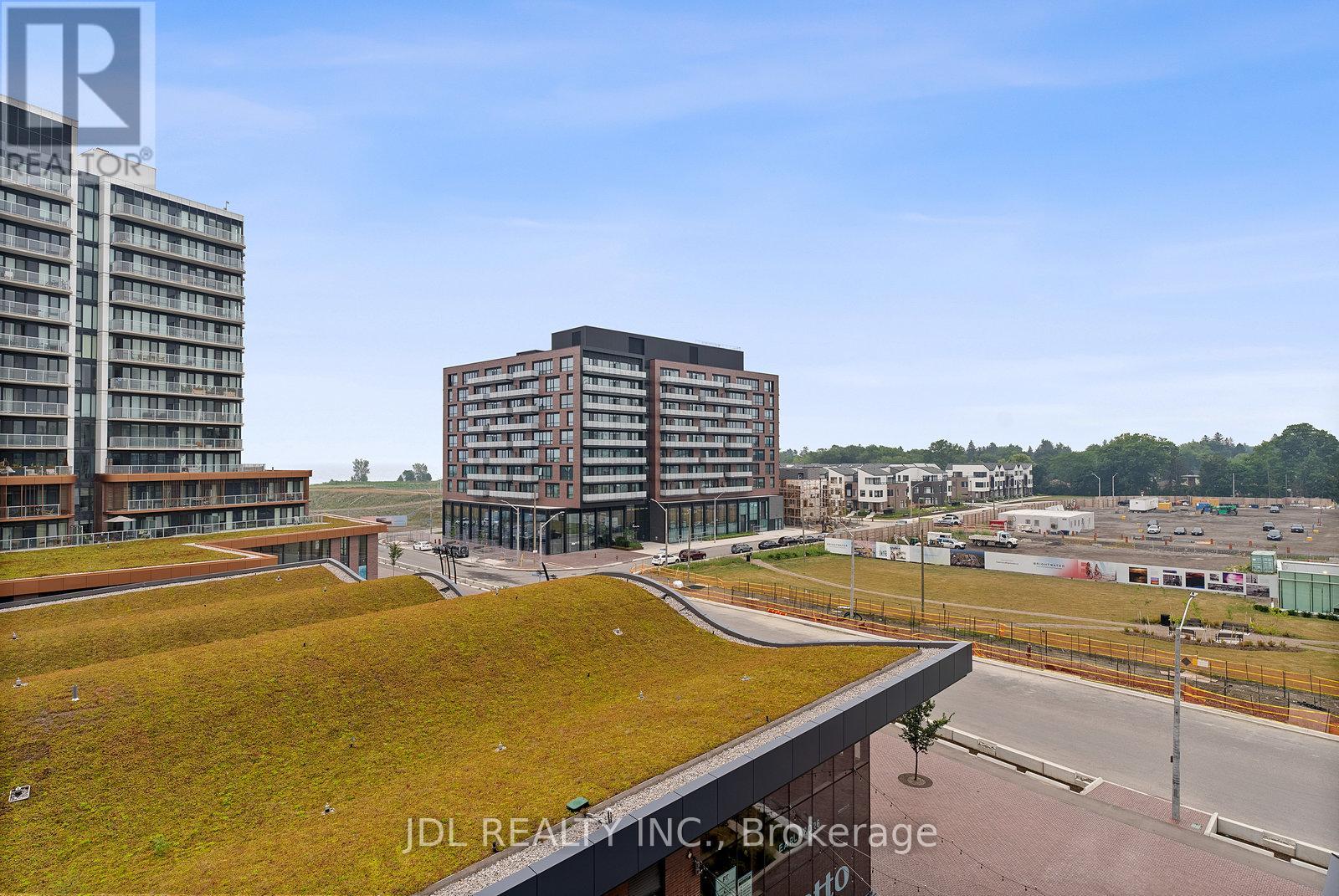 Photo 20 of 519 215 Lakeshore Road W, Mississauga ON