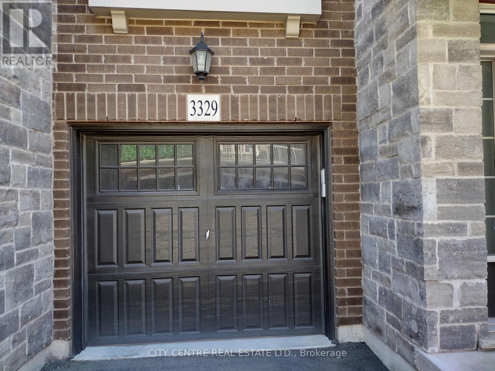 Photo 5 of 3329 Mockingbird Common Court, Oakville ON