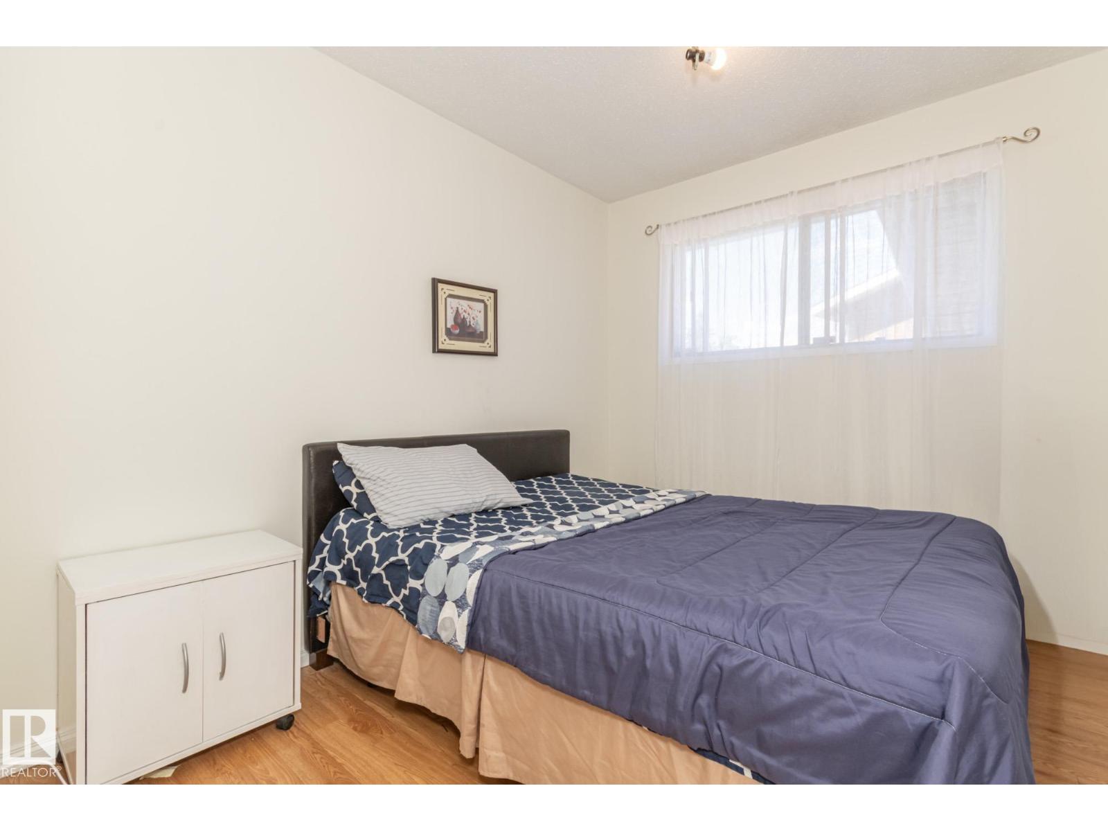 Photo 11 of 14316 116 St Nw, Edmonton AB