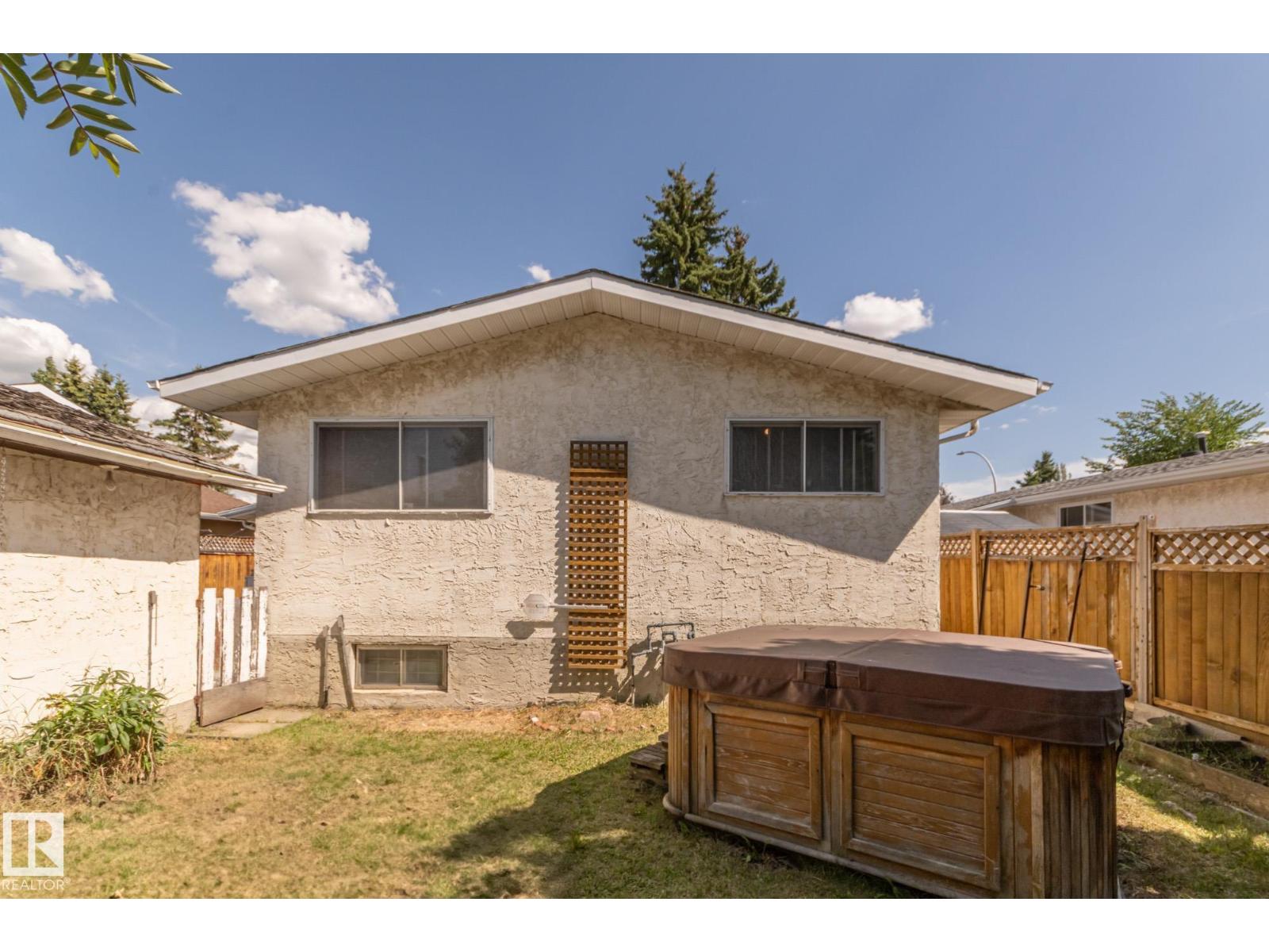 Photo 23 of 14316 116 St Nw, Edmonton AB