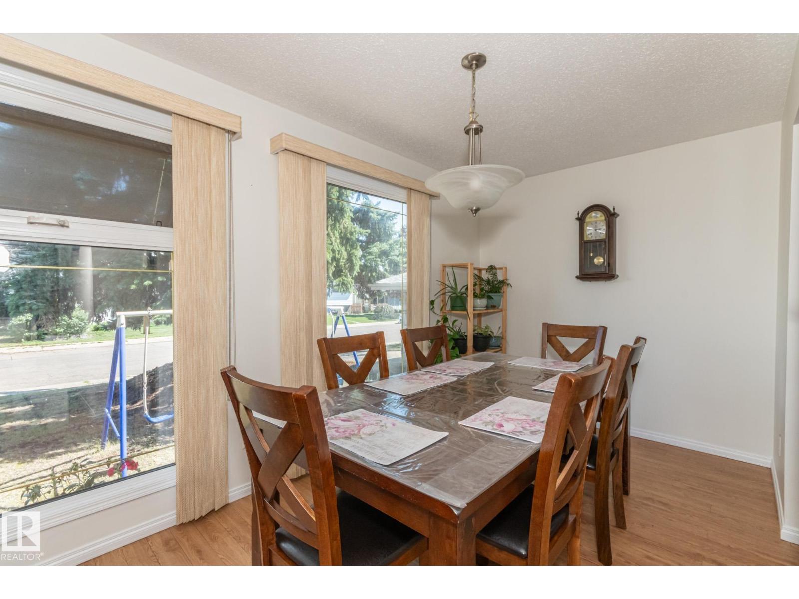 Photo 8 of 14316 116 St Nw, Edmonton AB