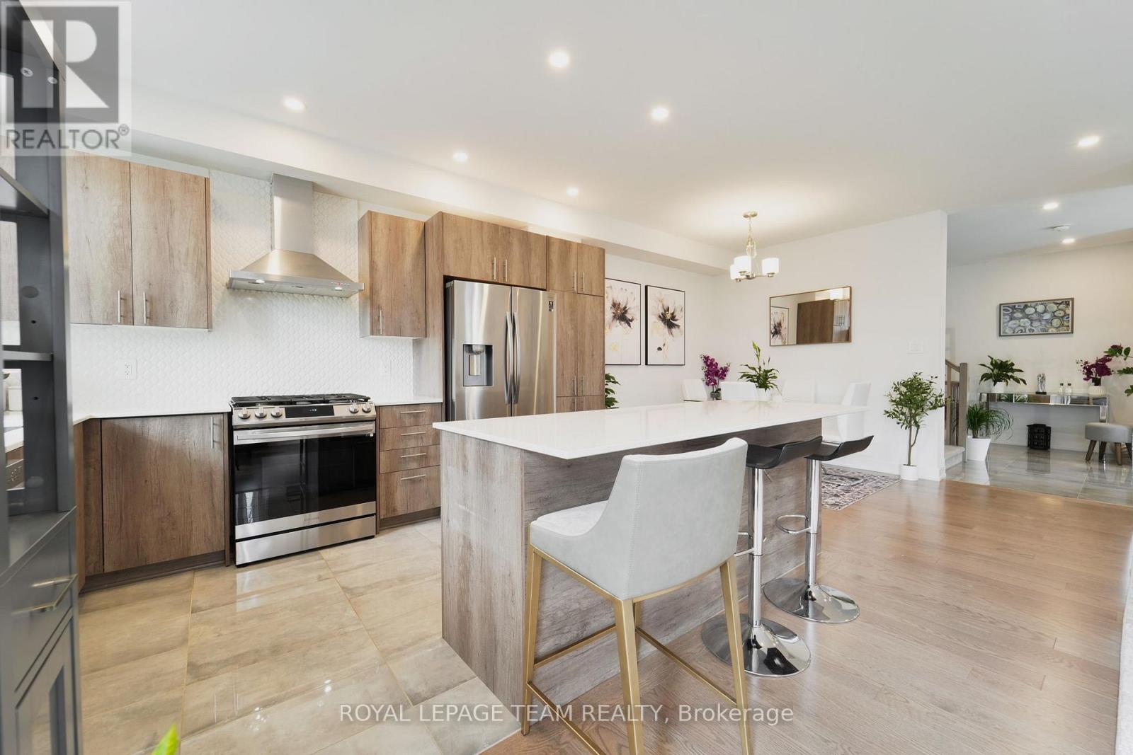 Photo 41 of 91 Heirloom Street, Ottawa ON