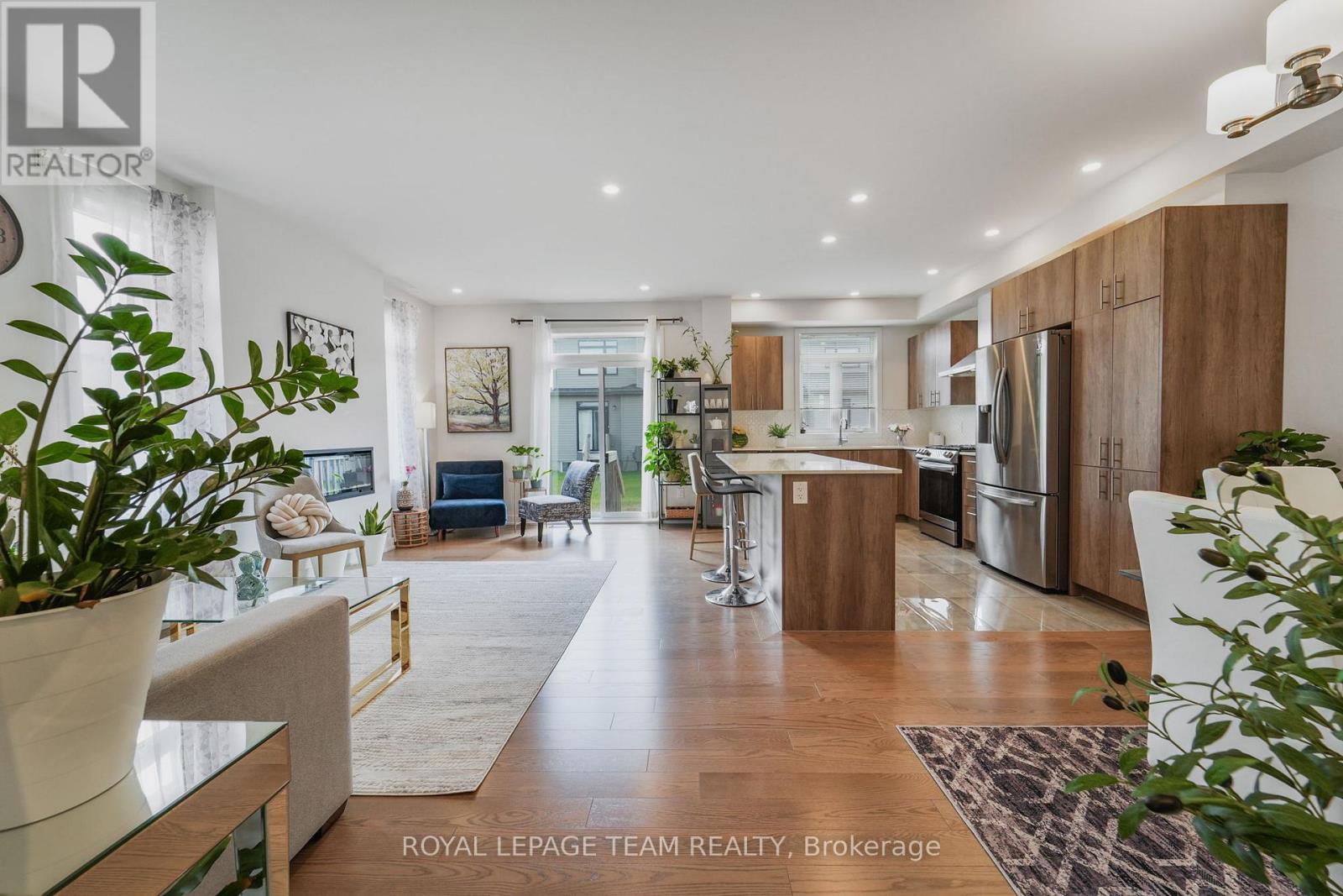Photo 25 of 91 Heirloom Street, Ottawa ON
