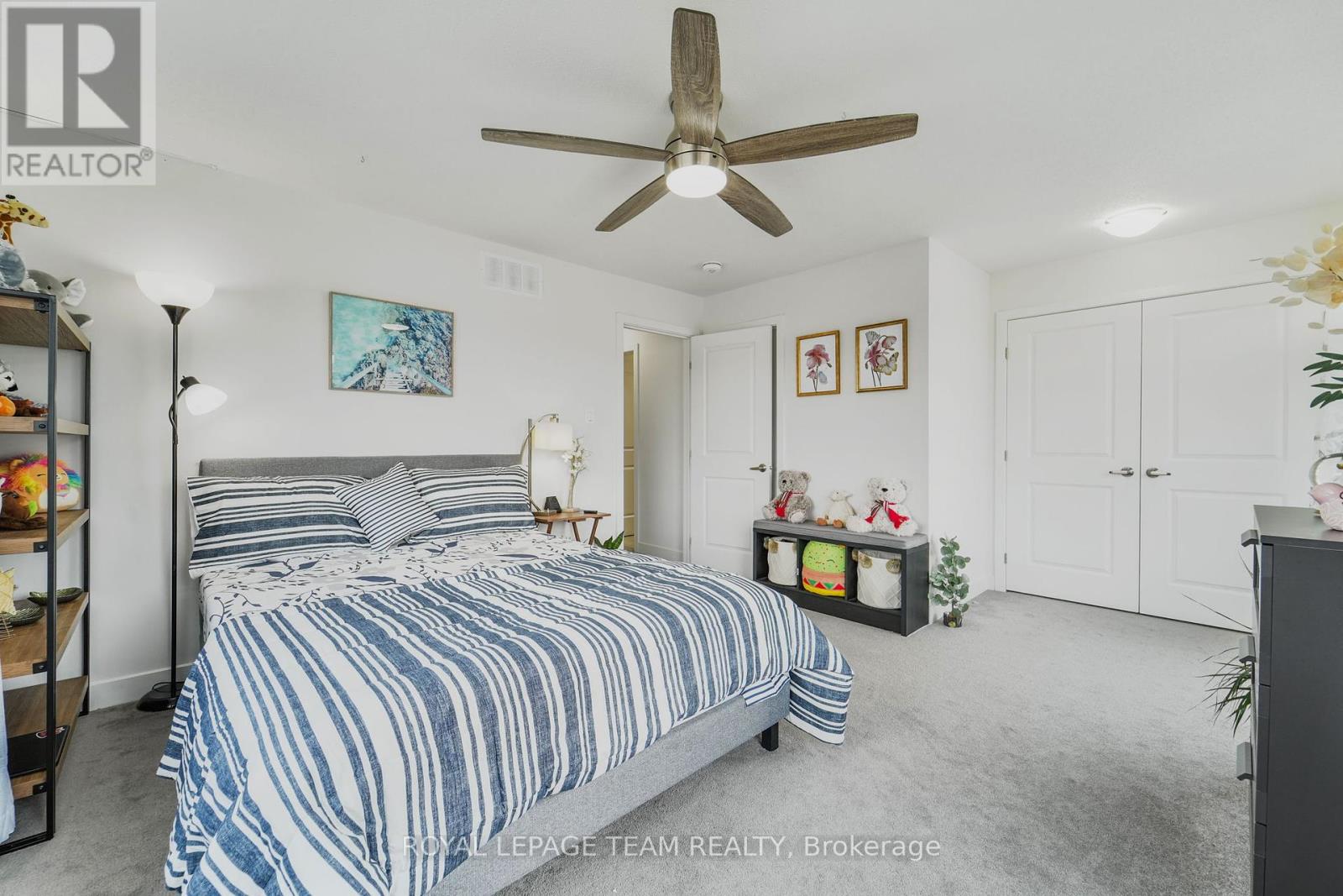 Photo 12 of 91 Heirloom Street, Ottawa ON