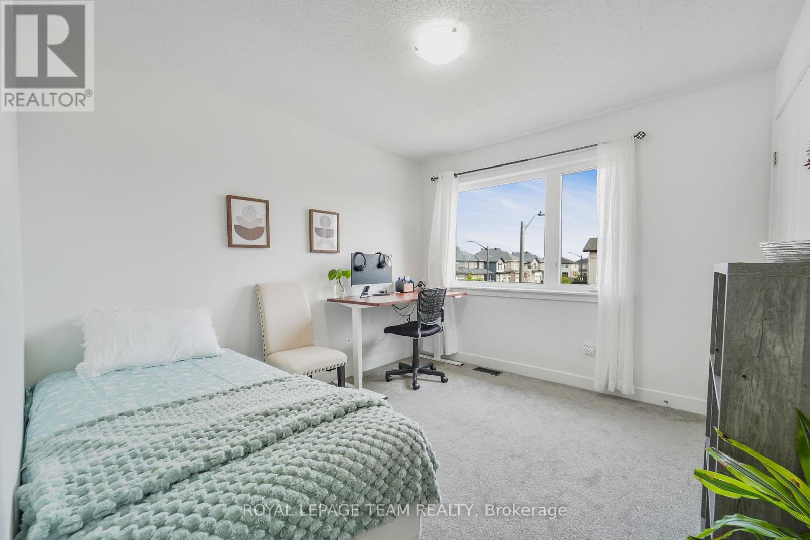 Photo 30 of 91 Heirloom Street, Ottawa ON
