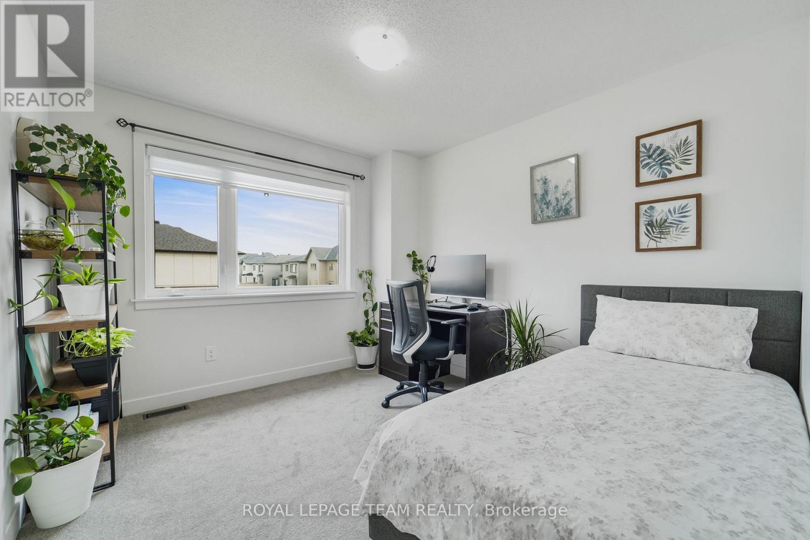 Photo 18 of 91 Heirloom Street, Ottawa ON