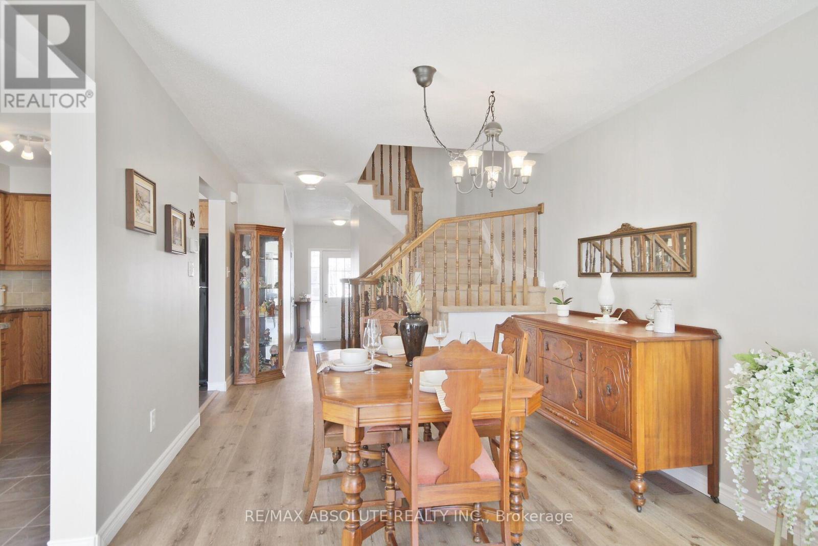 Photo 33 of 313 Silbrass Private, Ottawa ON