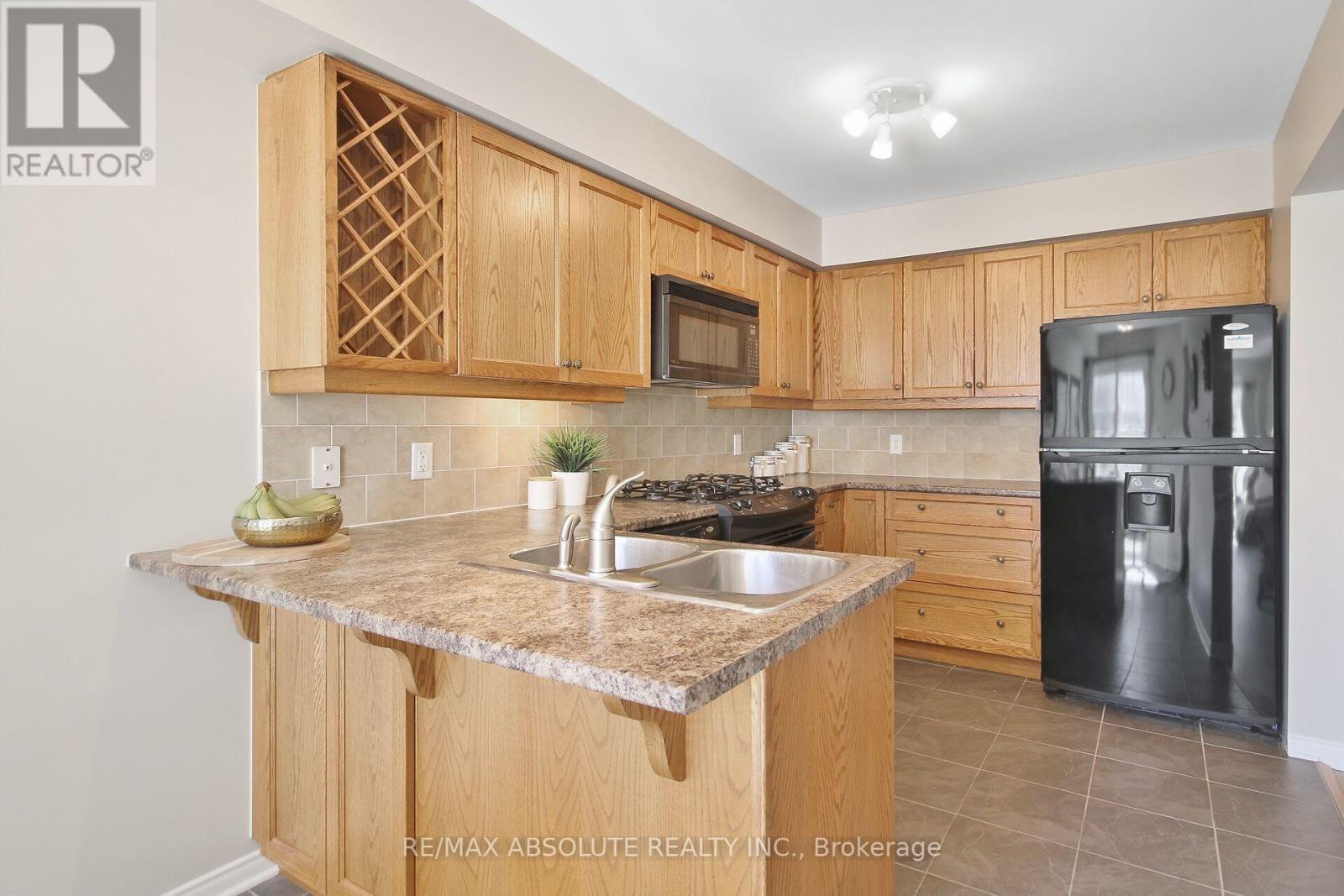 Photo 5 of 313 Silbrass Private, Ottawa ON