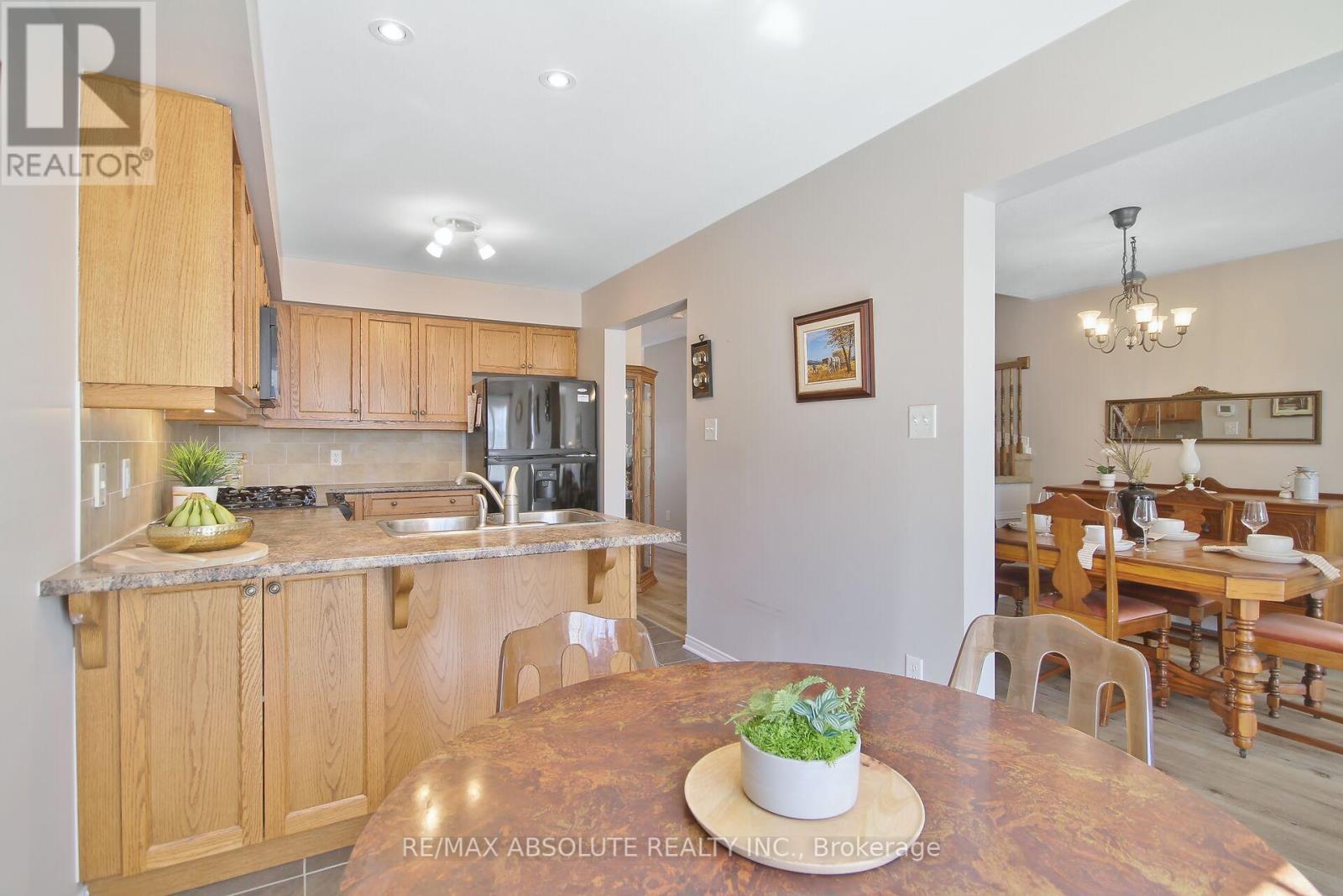 Photo 16 of 313 Silbrass Private, Ottawa ON