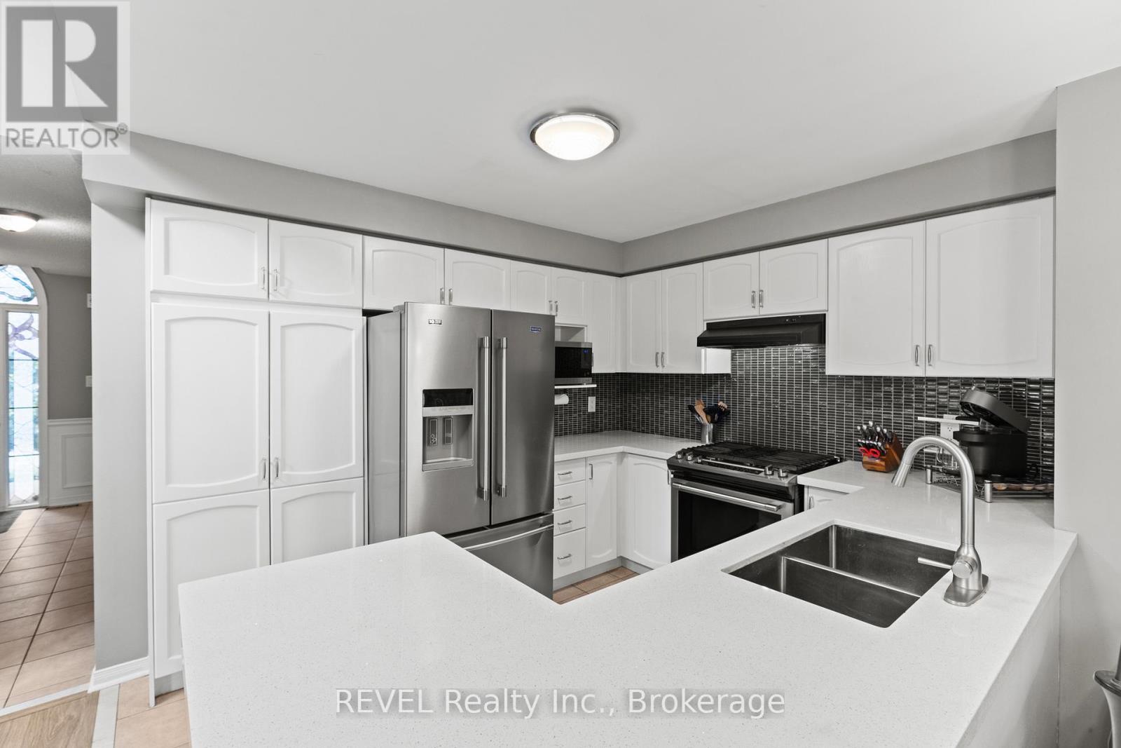 Photo 11 of 59 Segwun Road, Hamilton ON