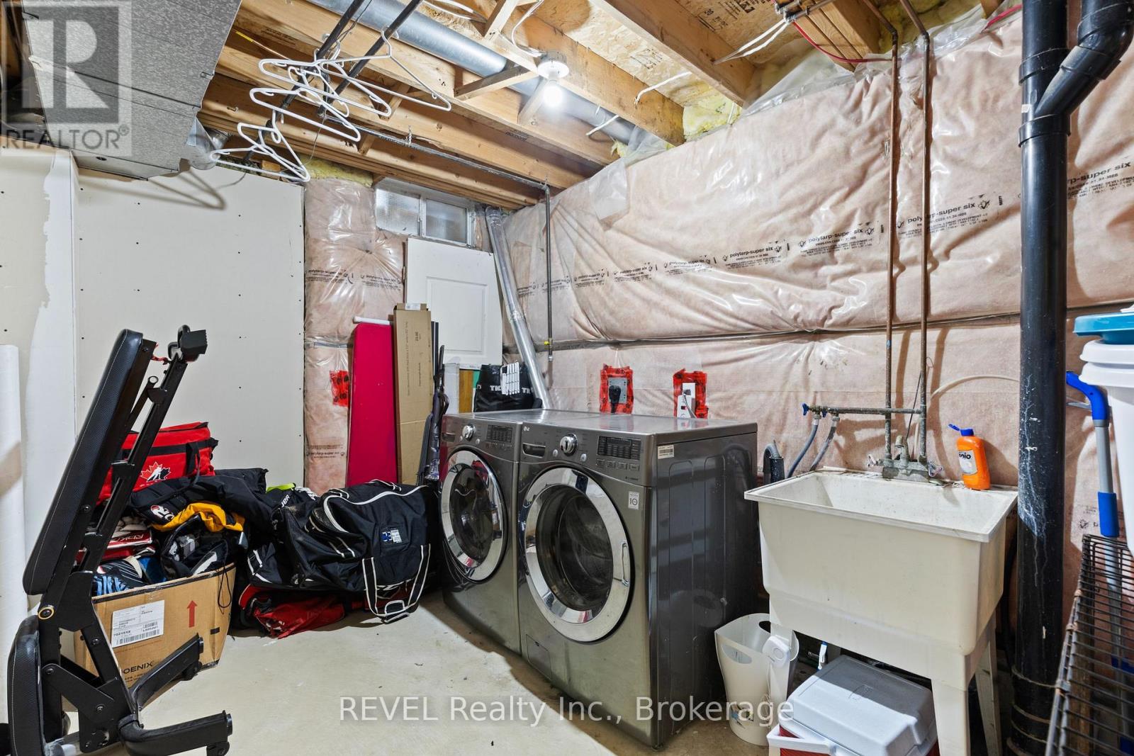 Photo 33 of 59 Segwun Road, Hamilton ON