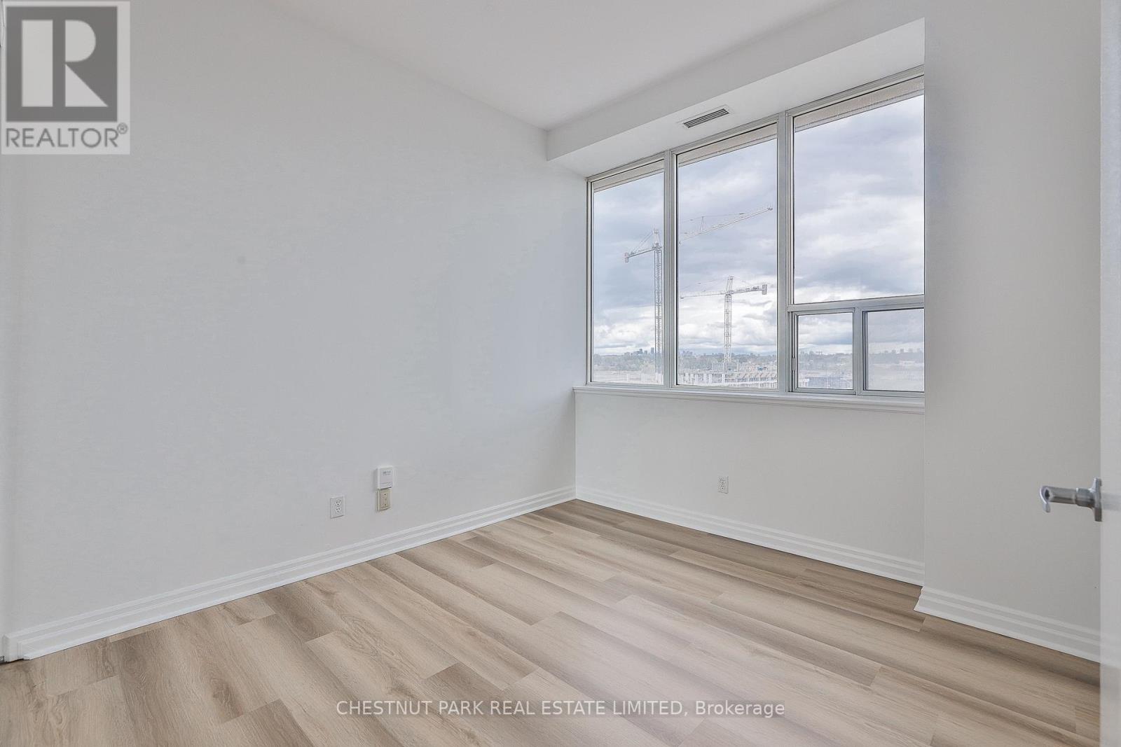 Photo 3 of 508 797 Don Mills Road, Toronto ON