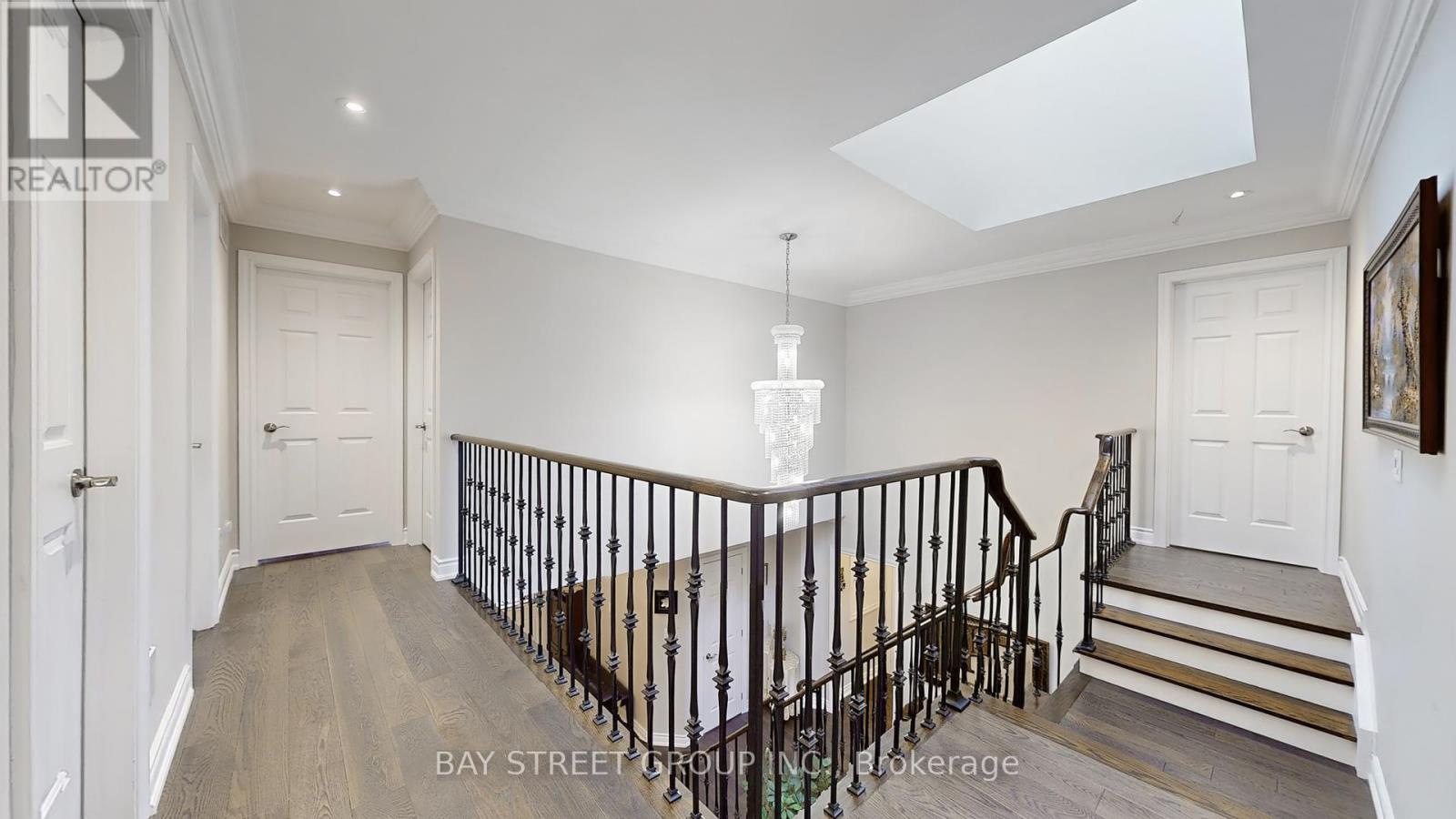 Photo 19 of 57 Whitburn Crescent, Vaughan ON
