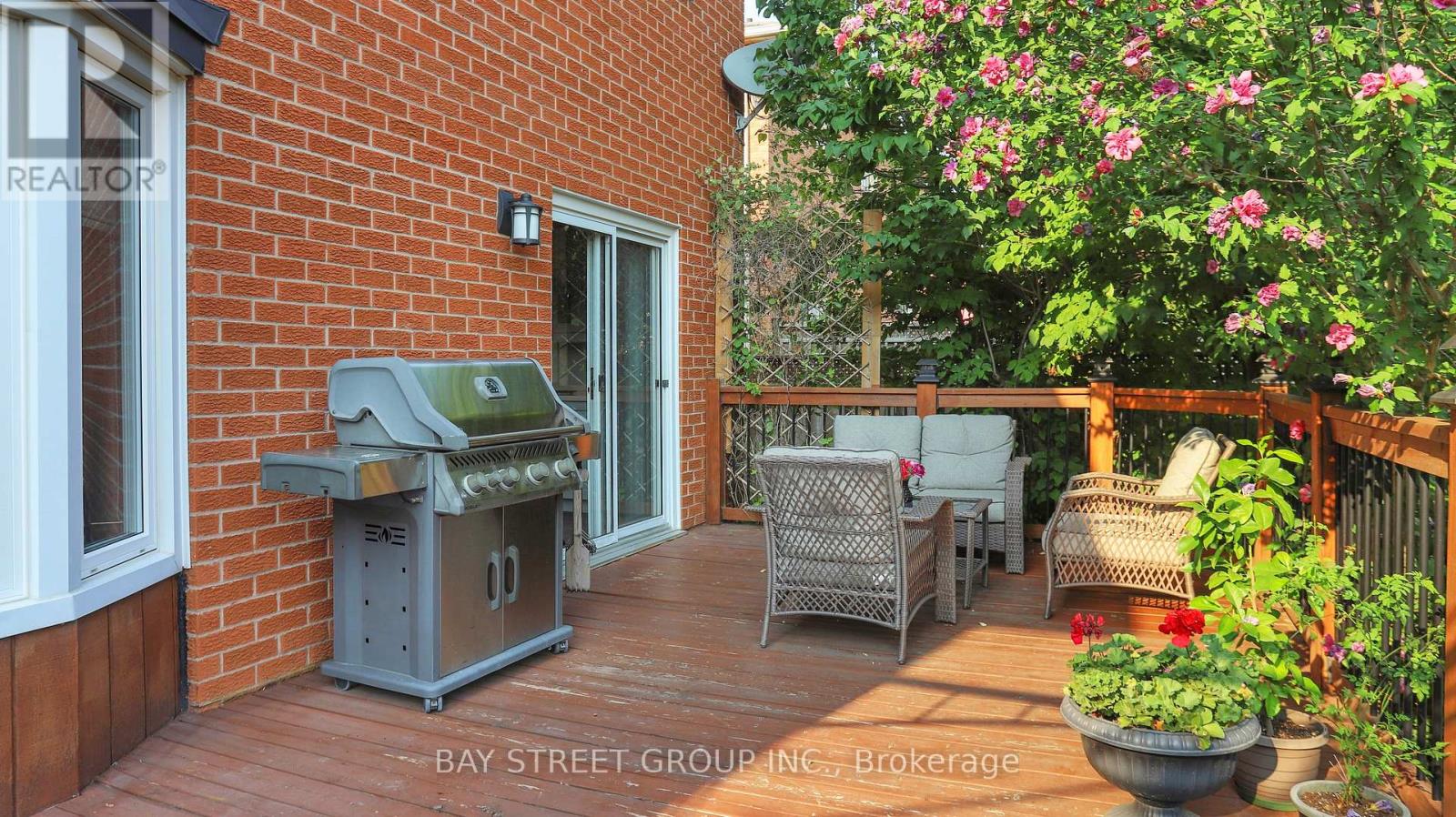 Photo 48 of 57 Whitburn Crescent, Vaughan ON