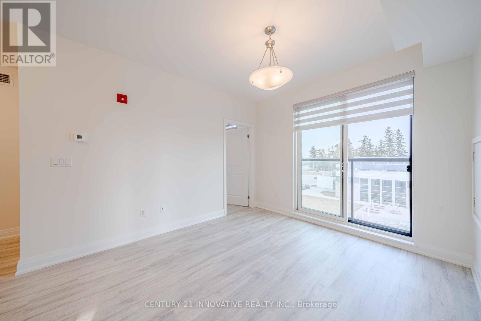 Photo 12 of 619 9700 Ninth Line, Markham ON