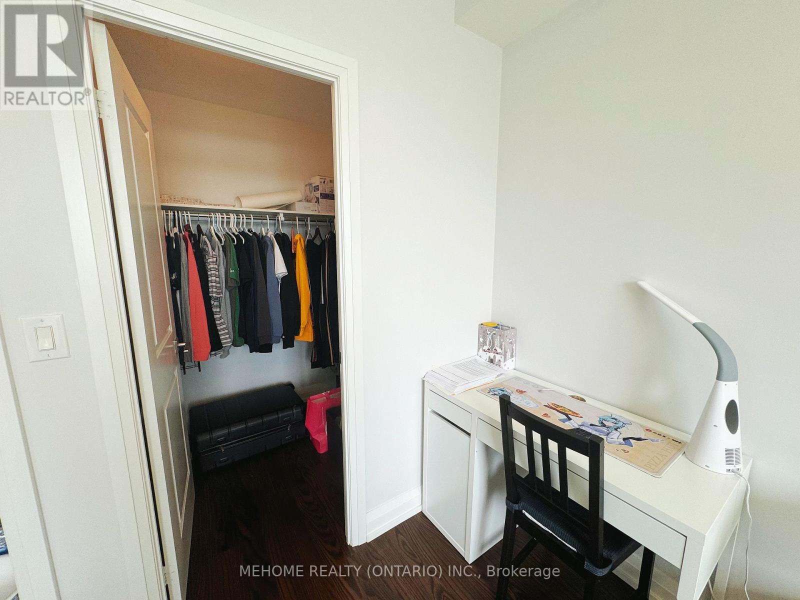 Photo 8 of 201 7167 Yonge Street, Markham ON