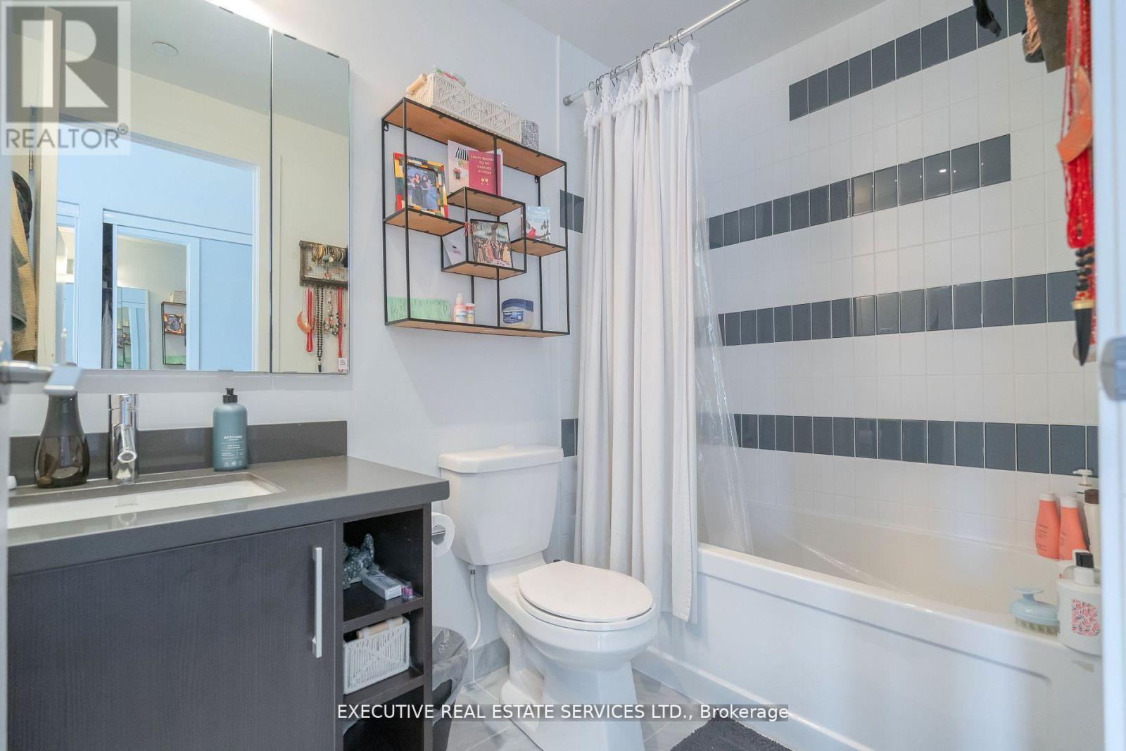 Photo 31 of Lph 07 2200 Lakeshore Boulevard W, Toronto ON