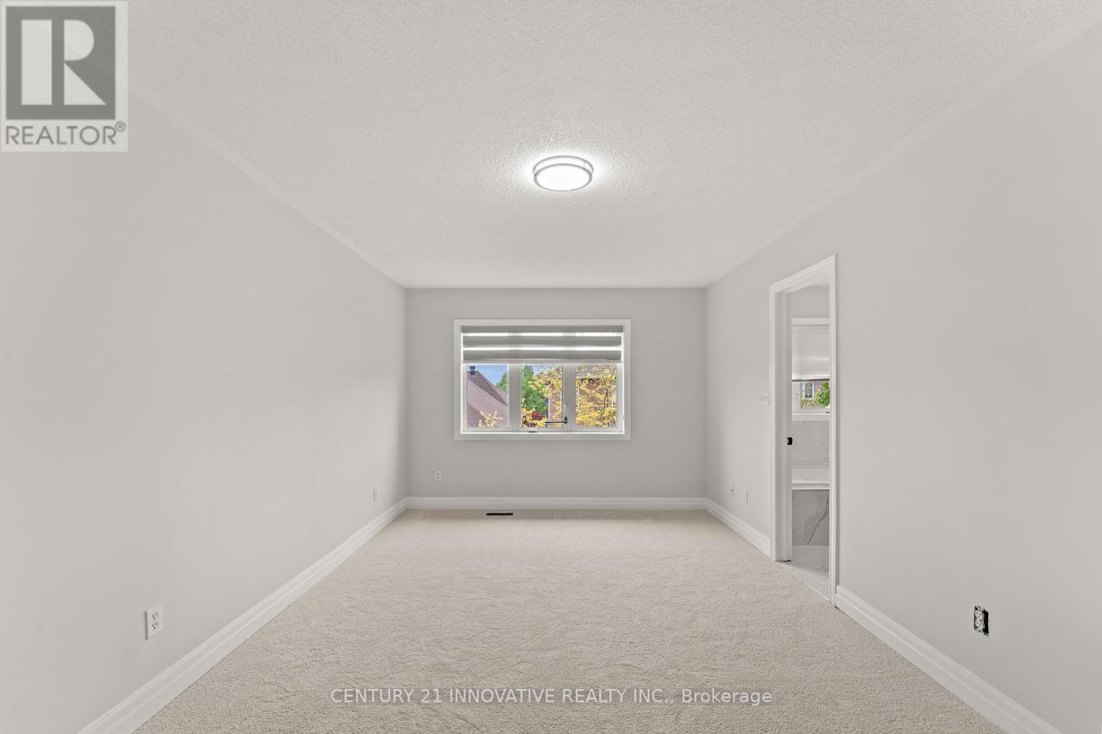 Photo 17 of 2442 Felhaber Crescent, Oakville ON
