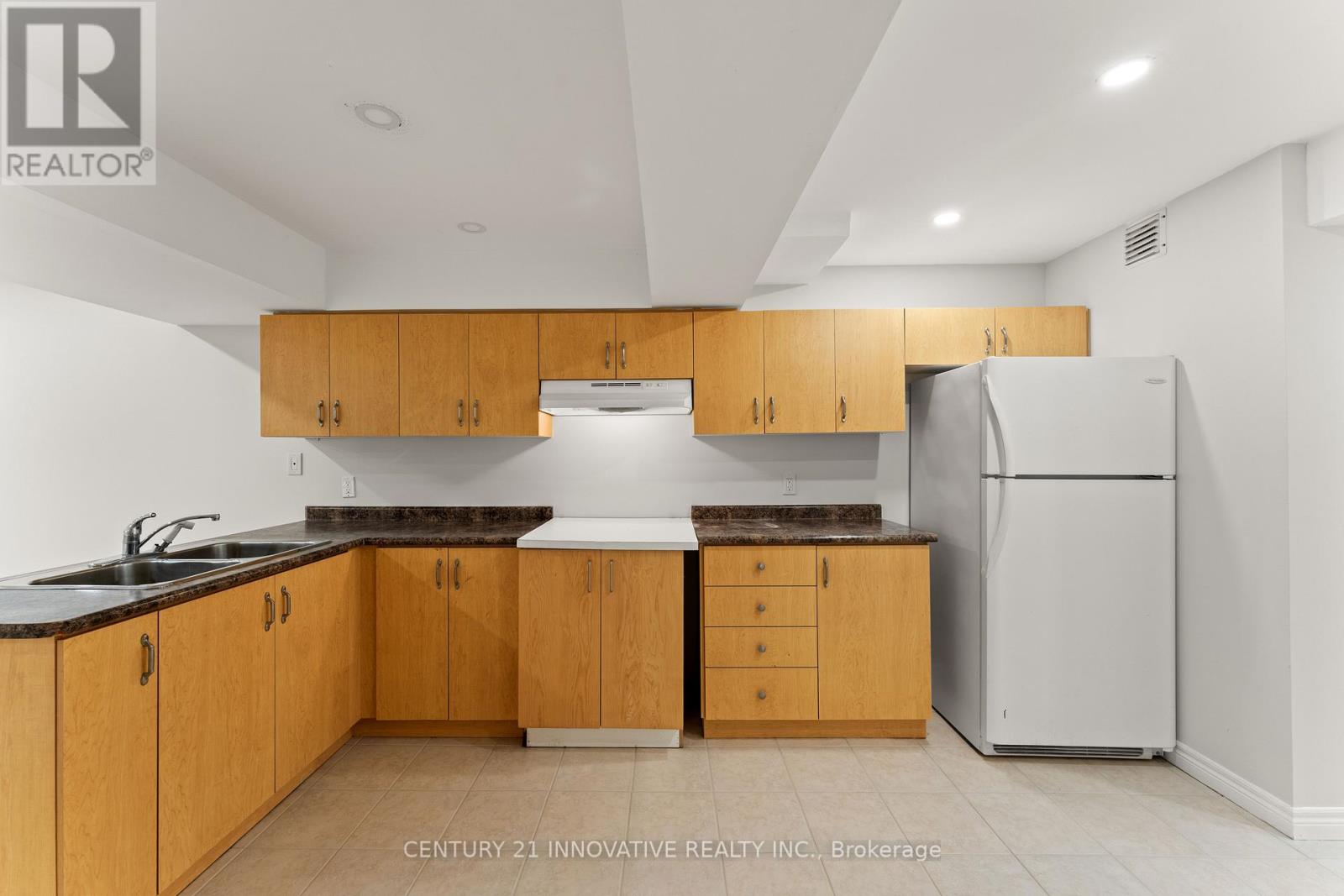 Photo 1 of 2442 Felhaber Crescent, Oakville ON