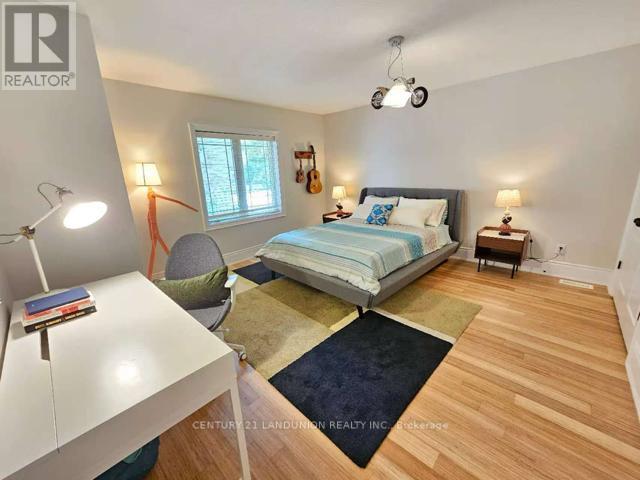 Photo 22 of 96 Irma Court, Hamilton ON