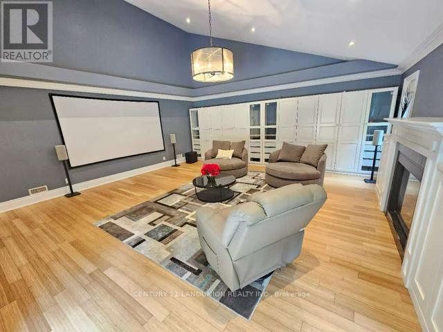 Photo 34 of 96 Irma Court, Hamilton ON