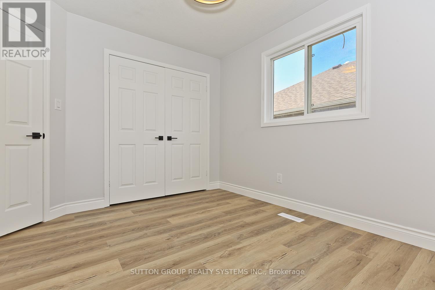 Photo 11 of 191 Mcguiness Drive, Brant ON