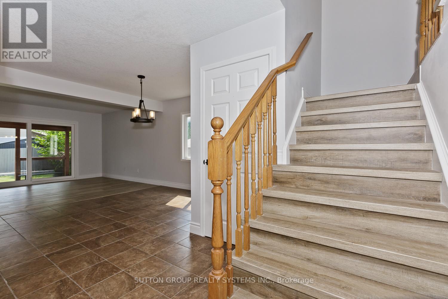 Photo 29 of 191 Mcguiness Drive, Brant ON