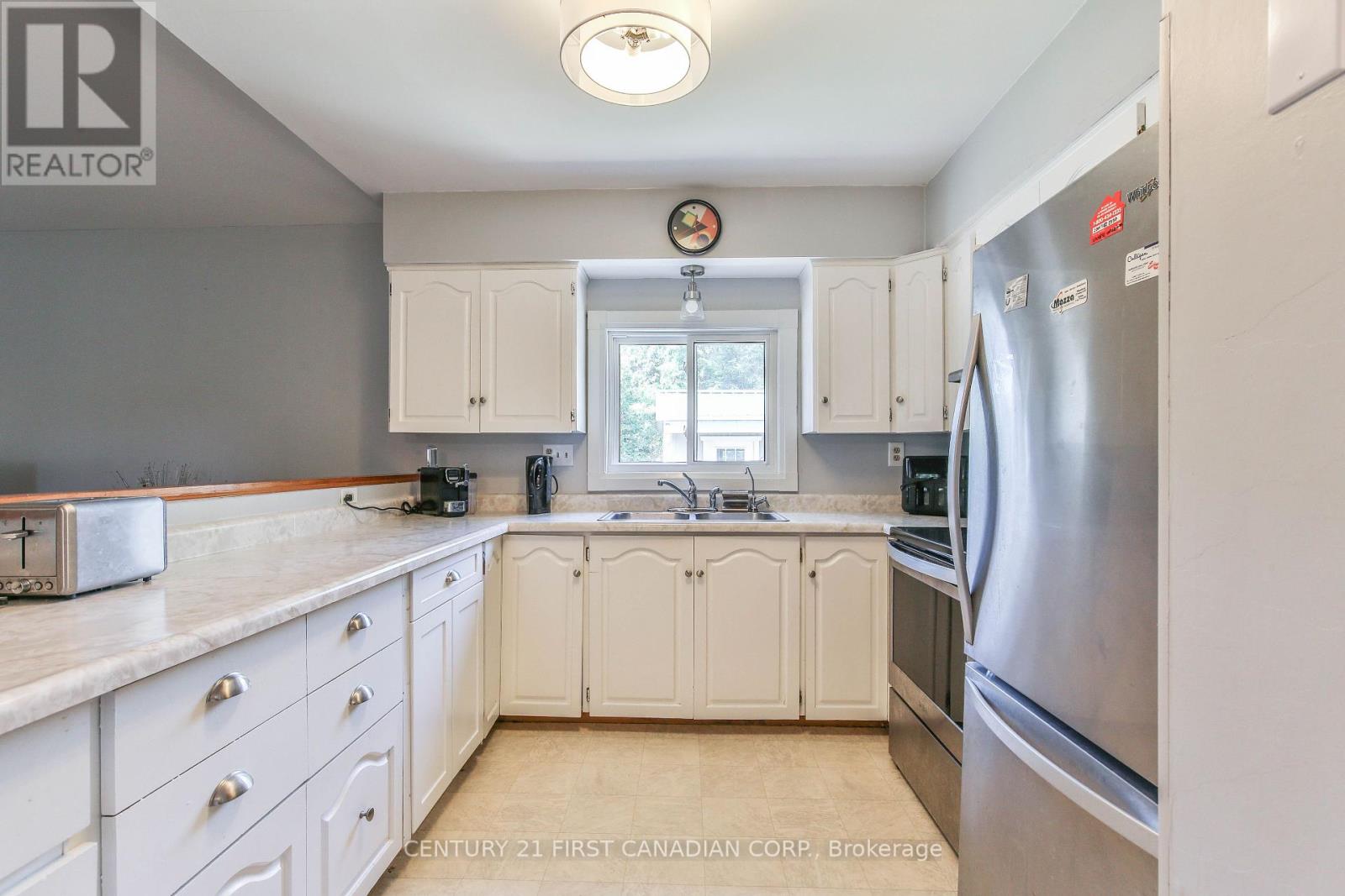 Photo 17 of 171 Lakeshore Road, Norfolk ON