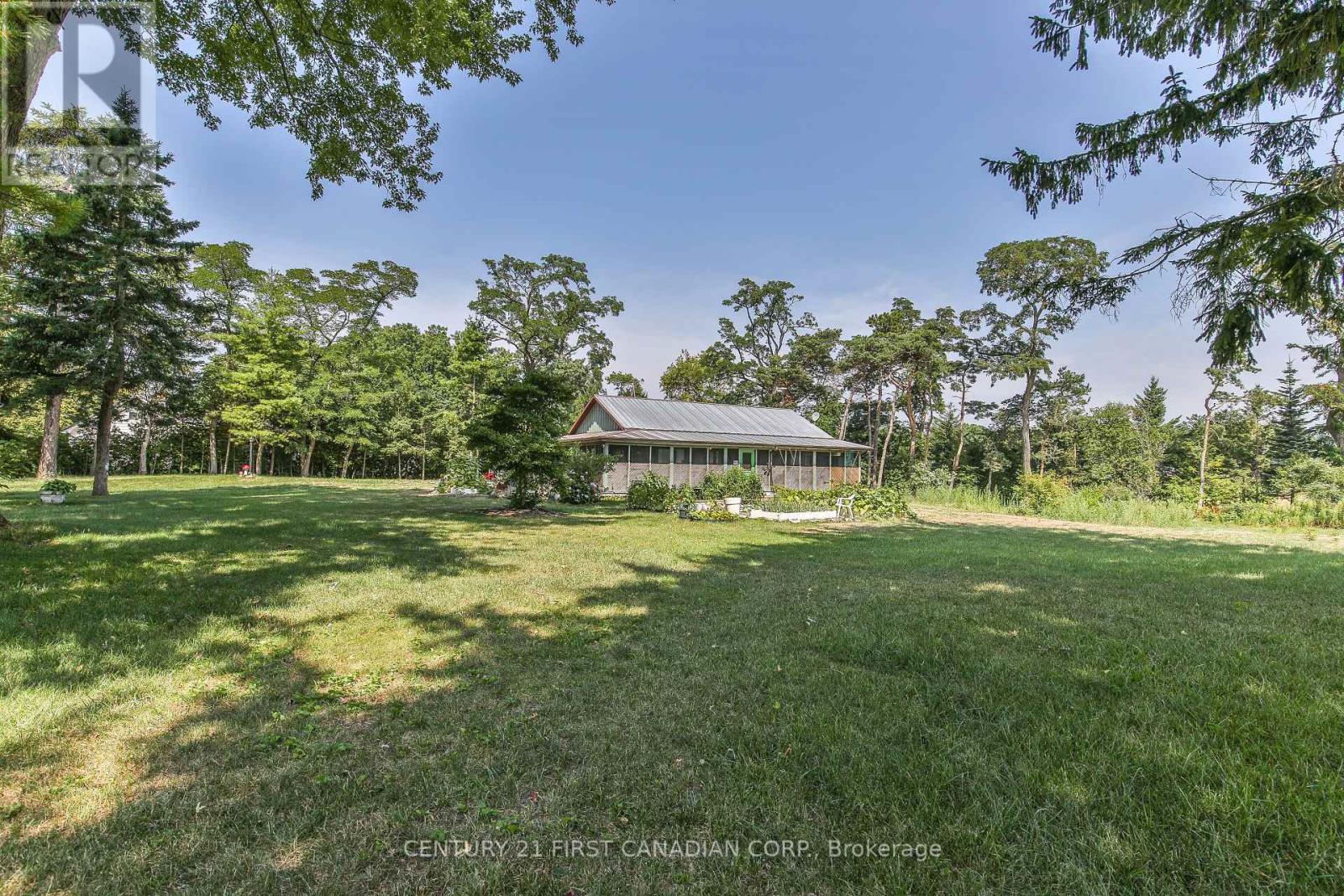 Photo 2 of 171 Lakeshore Road, Norfolk ON