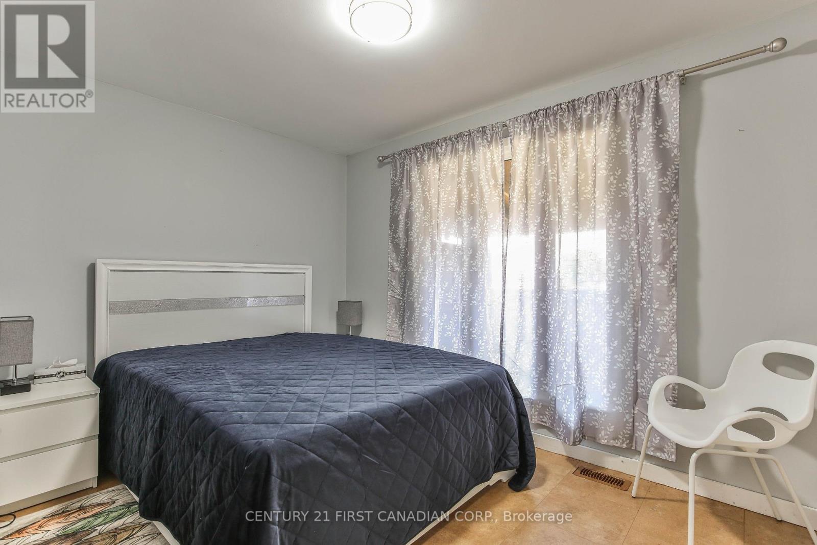 Photo 23 of 171 Lakeshore Road, Norfolk ON