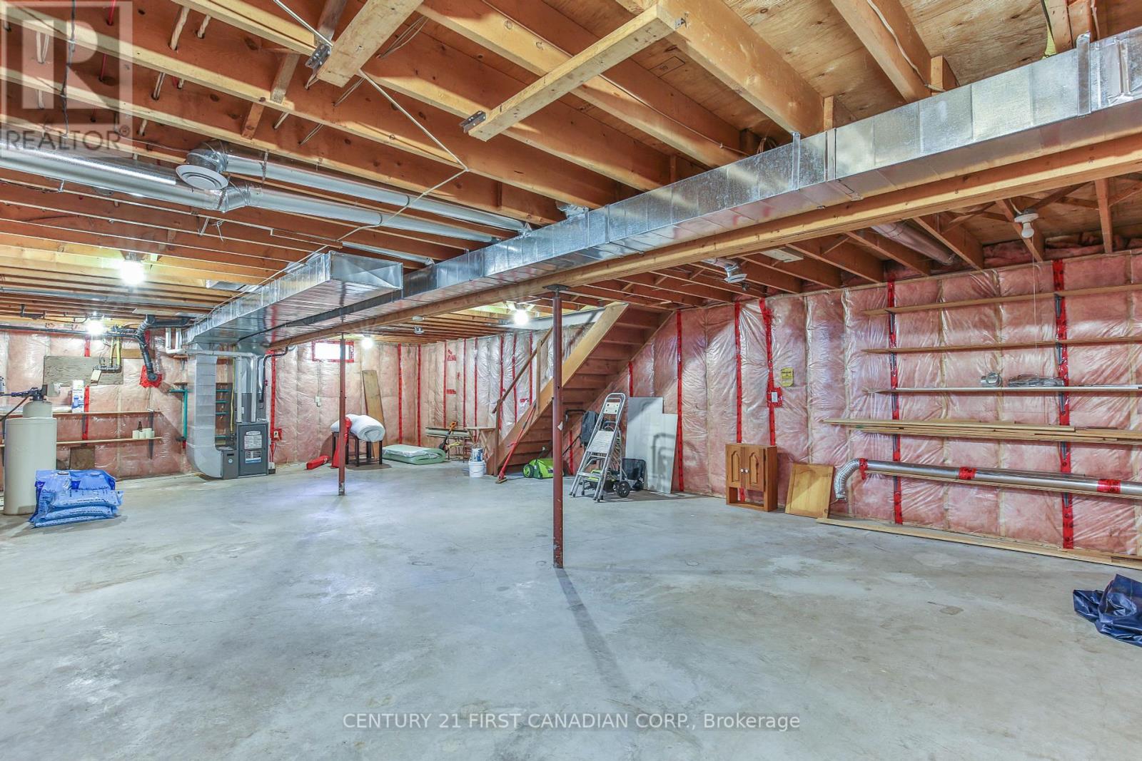Photo 31 of 171 Lakeshore Road, Norfolk ON