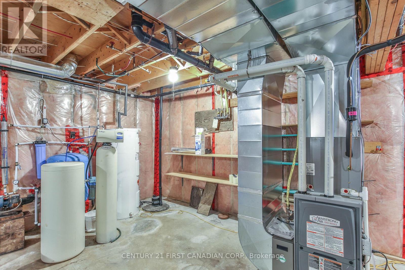 Photo 32 of 171 Lakeshore Road, Norfolk ON