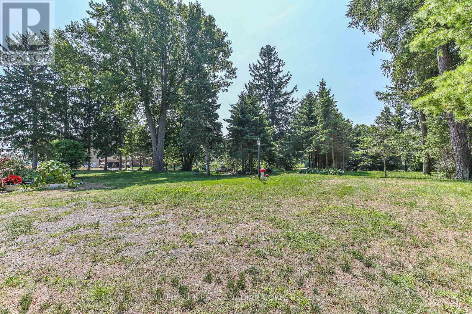 Photo 39 of 171 Lakeshore Road, Norfolk ON