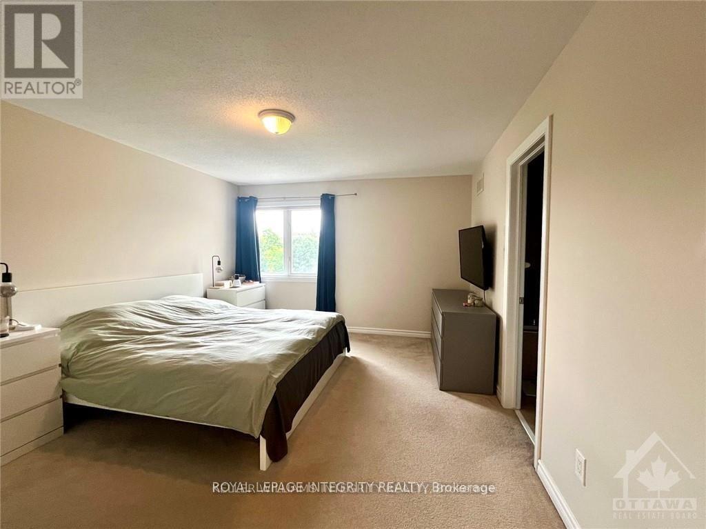 Photo 18 of 533 Remnor Avenue, Ottawa ON