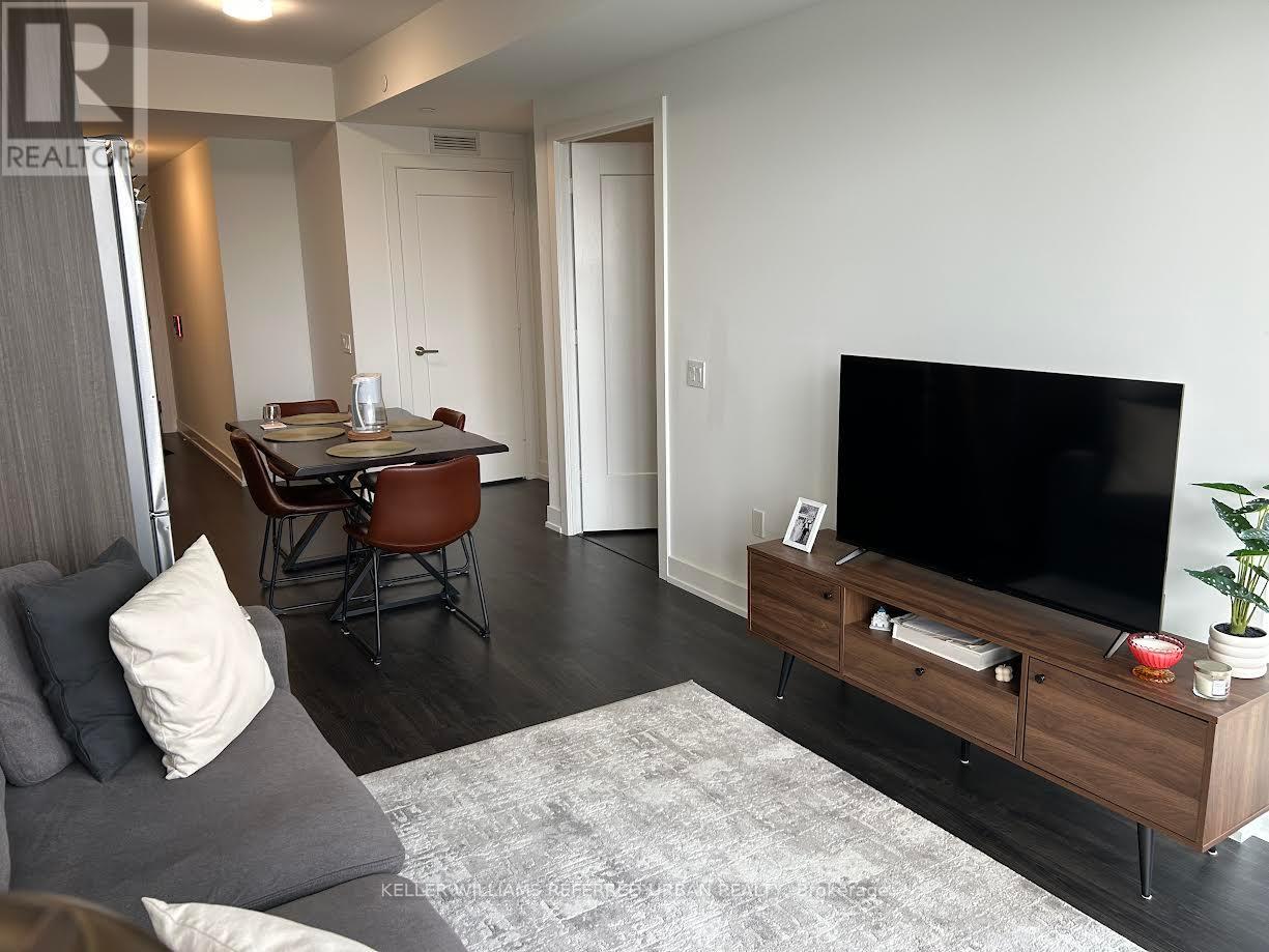 Photo 1 of 1438 20 Inn On The Park Drive, Toronto ON