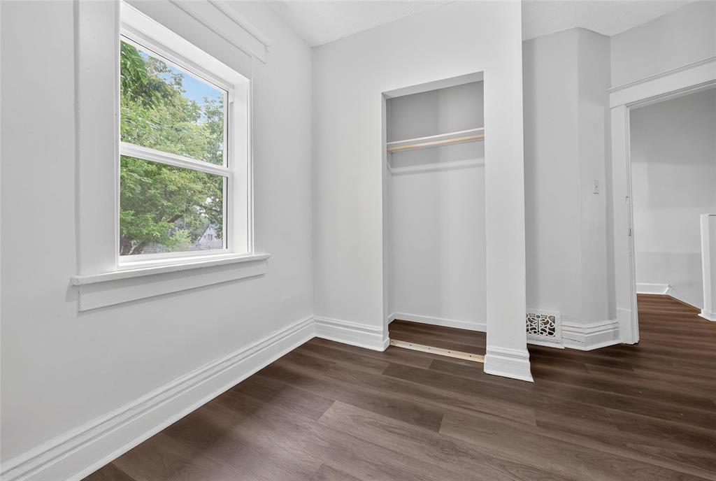 Photo 17 of 585 Anderson Avenue, Winnipeg MB