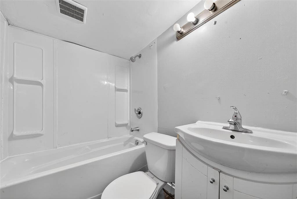 Photo 29 of 585 Anderson Avenue, Winnipeg MB