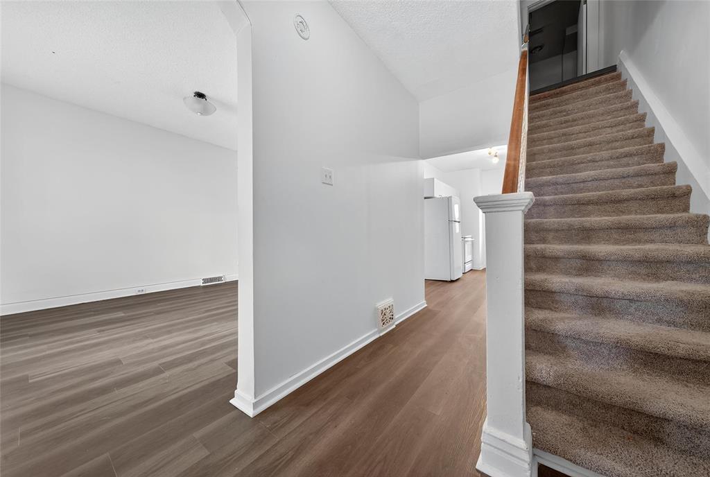 Photo 4 of 585 Anderson Avenue, Winnipeg MB