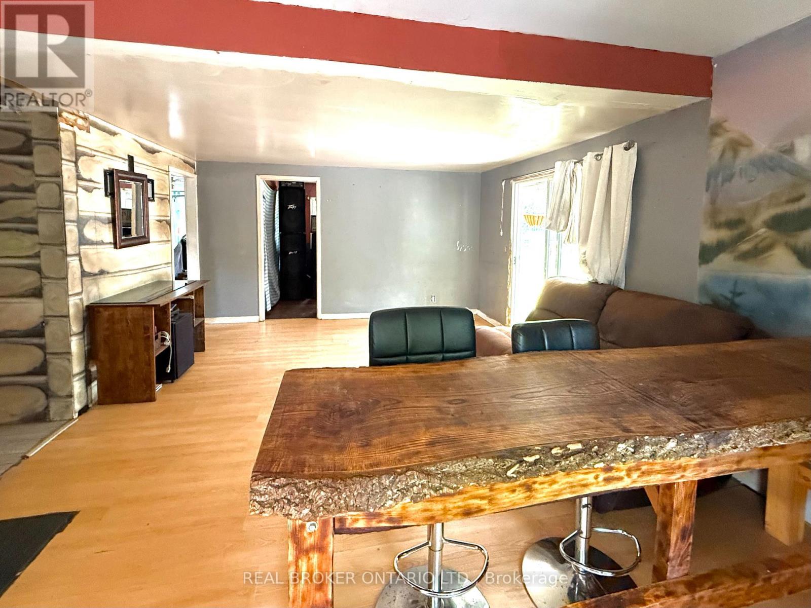 Photo 9 of 2401 Totem Ranch Road, North Grenville ON